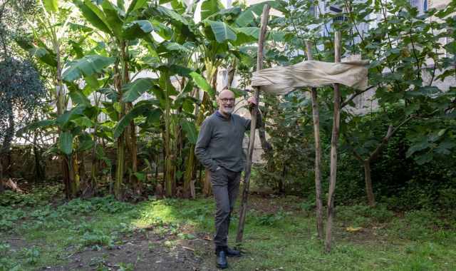 Bari, in un lussureggiante cortile di Madonnella si cela la galleria d'arte di Francesco Granito